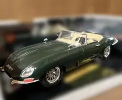 【burago】JAGUAR ″E ″CABRIOLET （1961） 1/18