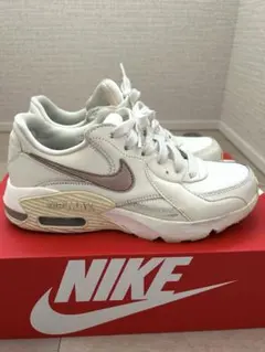 NIKE エアマックス エクシー　レザー　ピンク　ラメ