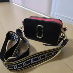 MARC JACOBS ショルダーバッグ ブラック×レッドのサムネイル
