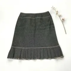 美品　ルネ　Rene (36) 膝丈　デニムスカート　台形　裾プリーツ　日本製のサムネイル