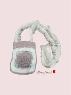 ♡バラモチーフ♡ 小物入れ　スマホショルダー　ハンドメイド