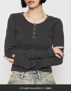 【LAGUA GEM】新品タグ付き ヘンリーネック長袖のサムネイル