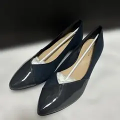 新品ESPERANZAエスペランサ　スエード　エナメルパンプス24.5紺ネイビーのサムネイル