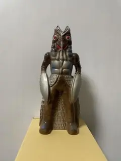 2025年最新】バルタン星人 貯金箱の人気アイテム - メルカリ