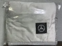 kashwére メルセデスベンツオリジナル　ポーチ入りブランケット2枚組　新品 kashwére メルセデスベンツオリジナル ポーチ入りブランケット2