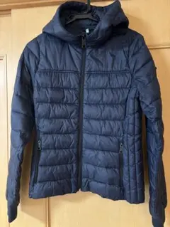 HOLLISTERフードつき中綿入りジャンパー ネイビー