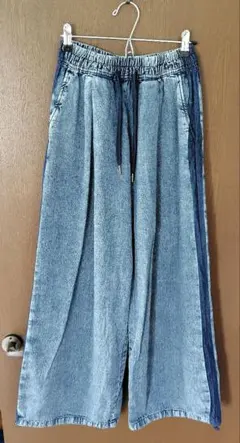 デニムワイドパンツ