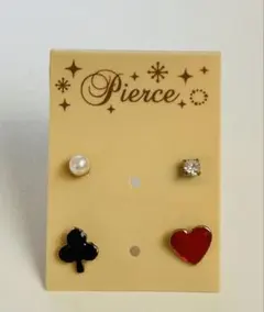 デザインピアスセット（4点）　未使用品　ハート　クローバー　パール