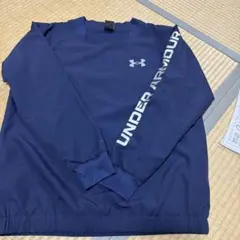 アンダーアーマー　ヤッケ