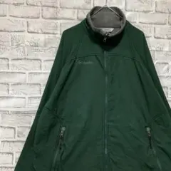コロンビア　ソフトシェルジャケット！グリーンL ロゴ刺繍アウトドア1209