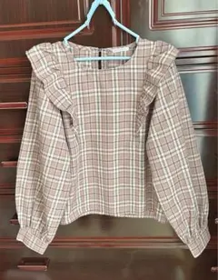 チェック柄フリル　長袖　ブラウス