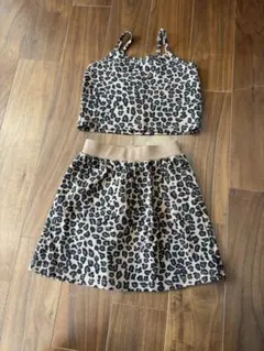 ヒョウ柄 トップスとスカートのセット
