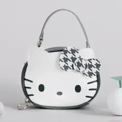 ハローキティ シルバー メイクポーチ - メルカリ