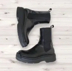 ZARA サイドゴアブーツ 厚底トラックソール 黒