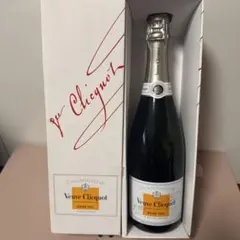 Veuve Clicquot ホワイトラベル ドゥミセックのサムネイル
