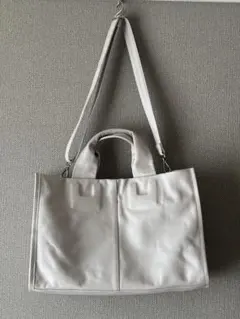 ear PAPILLONNER ダブルエンボスワイドトートバッグ