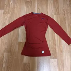 Nike Pro Combat レッド長袖シャツ