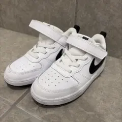 NIKE 16㎝　スニーカー コートバーロウ