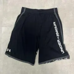 UNDER ARMOUR ハーフパンツ 黒150 160 YXL
