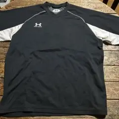 UnderArmourアンダーアーマ長袖スポーツウェア ブラックホワイトLサイズ