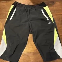 adidas ハーフパンツ ブラック×イエロー サイズ　Oのサムネイル