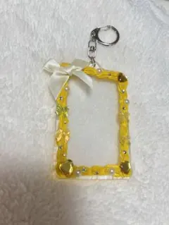 Item thumbnail for item ba3d33fc-0580-4859-8e18-7eda45e155e6