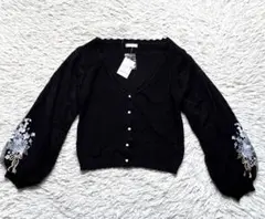 新品☆axes femme ブーケ刺繍　￼チュール袖カーディガンのサムネイル
