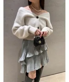 SNIDELスナイデルフォックスファーオフショルカーディガン