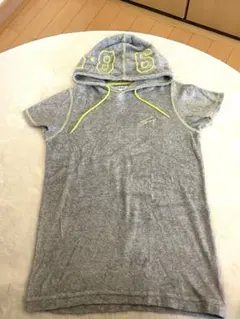 トミー美品　フード　グレー　Tシャツ M パーカー　レディース