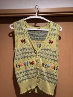 ZARA イエロー ニットベスト Mサイズ