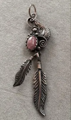 シルバー925 インカローズペンダントトップ　フェザー付き