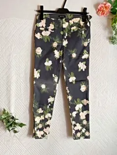 EGOISTストレッチ花柄パンツのサムネイル