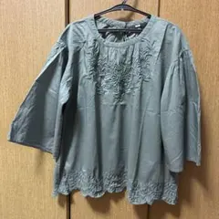 UNIQLO ユニクロエンブロイダリーブラウス （七分袖） XSサイズ