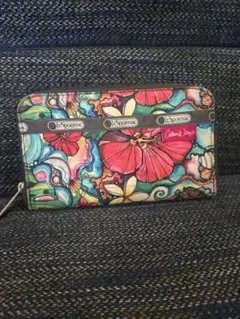 LeSportsac Colleen Wilcox 長財布のサムネイル