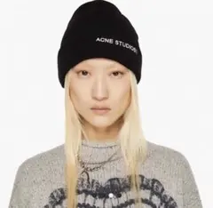 Acne Studios ブラック　ビーニー　アクネ　ニット帽のサムネイル