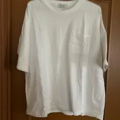 GU ホワイトTシャツ