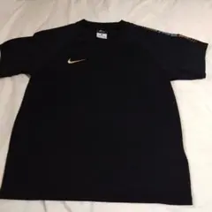 Nike DRI-FIT 黒 Tシャツのサムネイル