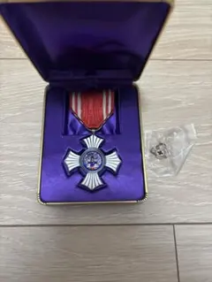 ●日本の勲章/日本軍/徽章＊赤十字＊銀製＊５点セット（ジャンク/実物） ○日本の勲章/日本軍/徽章＊赤十字＊銀製＊5点セット（ジャンク/実物