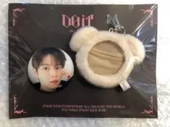 2026年最新】スキズ缶バッジの人気アイテム - メルカリ