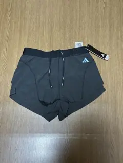 新品タグ付【adidas】ランニング ショートパンツ　アディゼロ　黒　サイズS