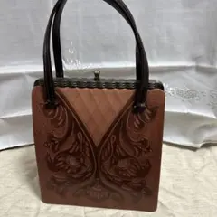 レトロなハンドバッグ