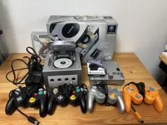 ニンテンドー ゲームキューブ　エンジョイプラスパック＋ソフト4本コントローラー