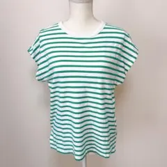 良品❗️【GU】緑と白のストライプ ノースリーブTシャツ　M