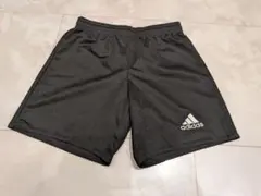 ☆adidas 黒 ハーフパンツ S☆
