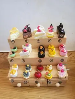 ミニチュアケーキ  スイーツ  ドールハウス シルバニア等に(即購入不可❌)