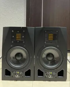 チワワ　adam A5X ペア A5X | ADAM AUDIO JP - 製品情報
