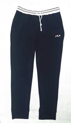 フィラ FILA　トレーニングパンツ　ジャージパンツ　ブラック Sサイズ