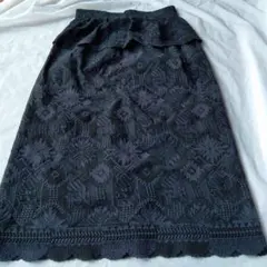 ロイス　クレヨン　刺繍スカートのサムネイル