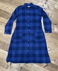 ネイビーと青のチェック柄ロングシャツワンピース28→23