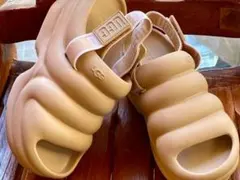 超超激レア・入手困難♬✨ベージュ24✨UGG✨